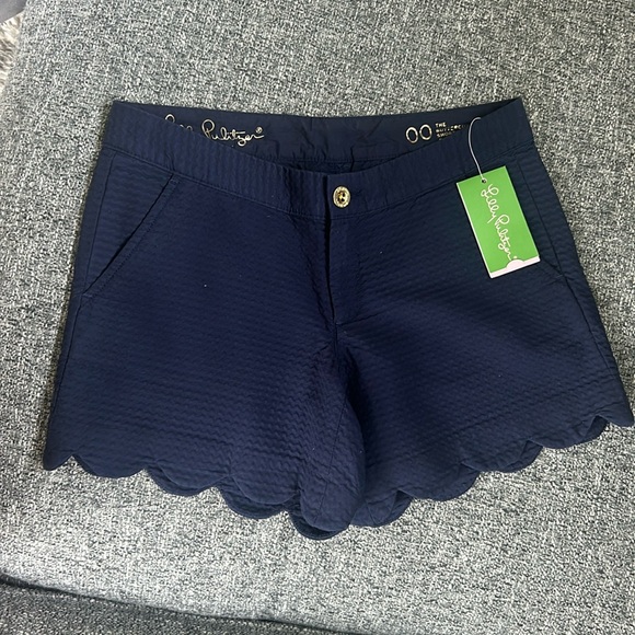 Lily Pulitzer Scalloped Shorts - Picture 1 of 5